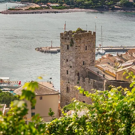Capitolare Tower Pensjonat Porto Venere