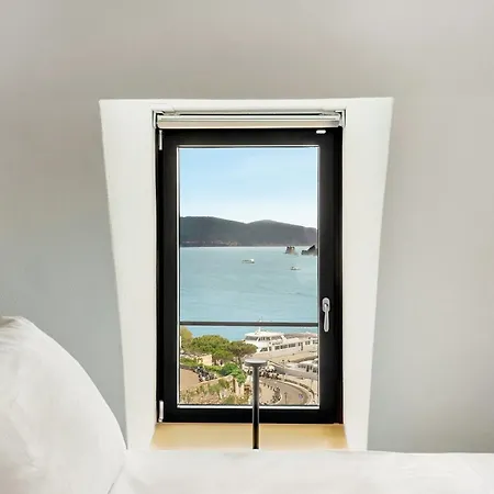 Capitolare Tower * Porto Venere